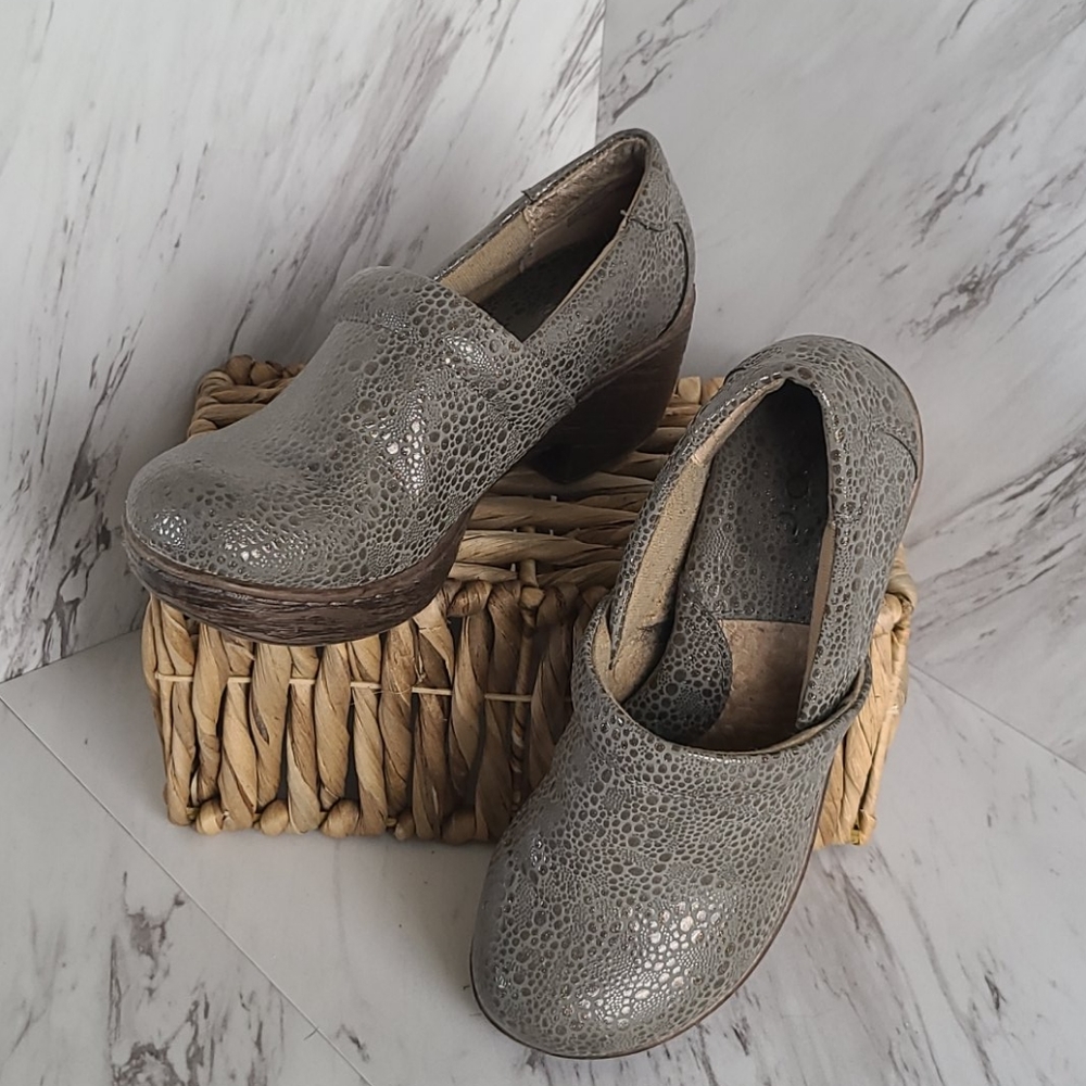 B.O.C Clogs